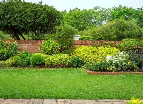 landscaping services Escanaba